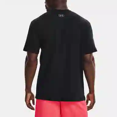Under Armour T