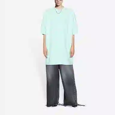 Balenciaga SS22 T