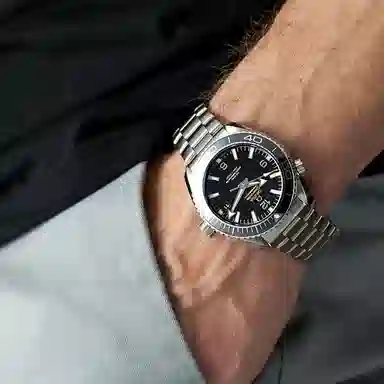 OMEGA 600 43.5mm 215.30.44.21.01.001