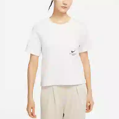 Nike SS22 SportswearSwoosh Logo T