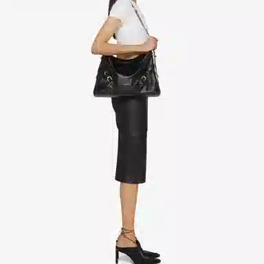 GIVENCHY Voyou