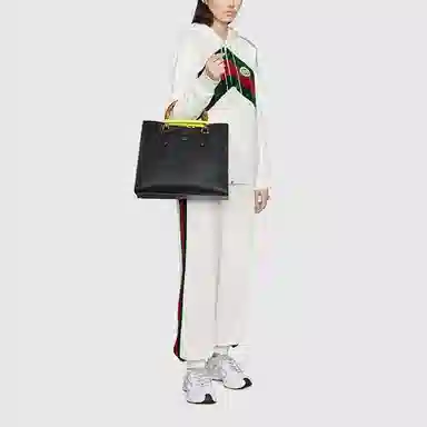 GUCCI SS22 V