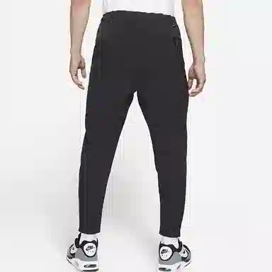 Nike Tech Commuter