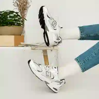 New Balance 530 White Silver Navy