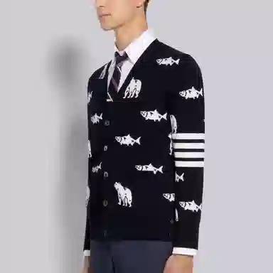 THOM BROWNE V