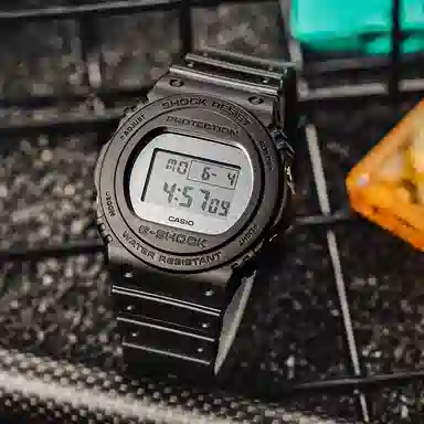 Casio G-Shock DW-5700BBMA-1