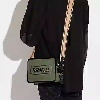 COACH Charter 24 Logo