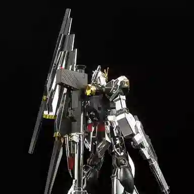 BANDAI HG 1144 vs 13cm