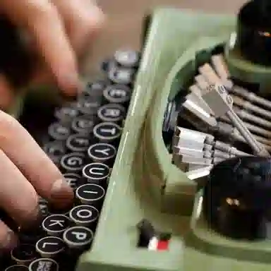 LEGO Ideas Typewriter 21327