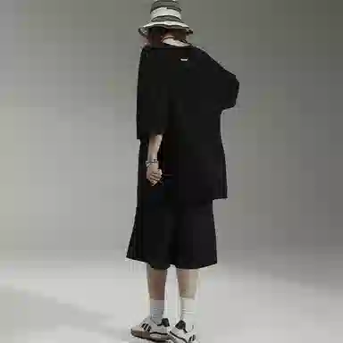 UNVESNO You Embroidered Tee