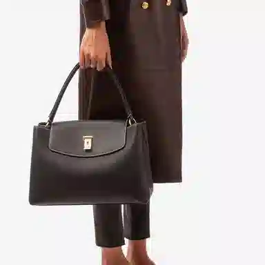 BALLY Layka