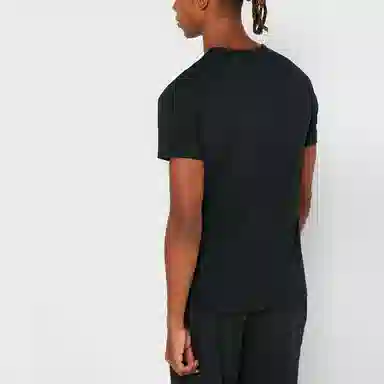 EMPORIO ARMANI SS21 T 2
