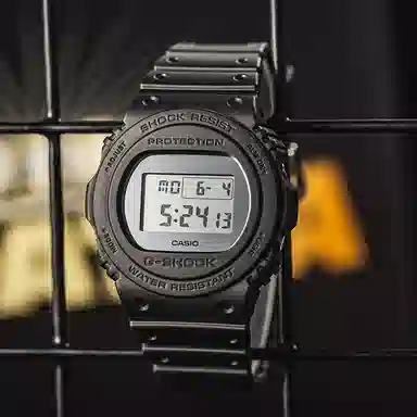 Casio G-Shock DW-5700BBMA-1