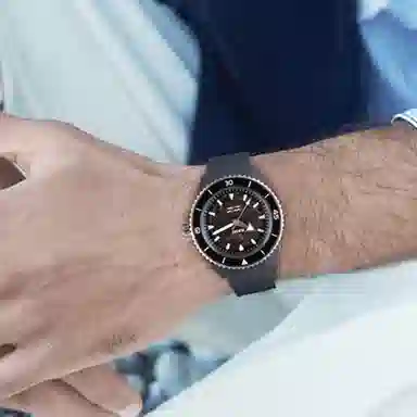 Rado Captain Cook R32127156