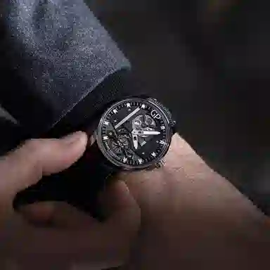 Girard-Perregaux 82000-11-631-FA6A