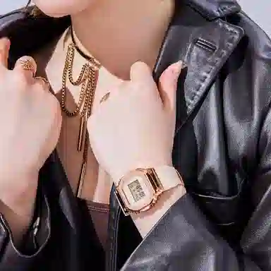 CASIO G-SHOCK 200 GA-700SK-1A GM-S5600PG-4