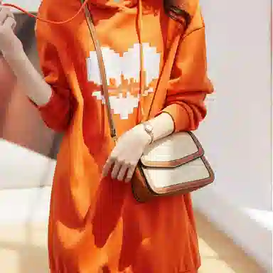 【dme】 爱心印花简约休闲连帽长袖连衣裙