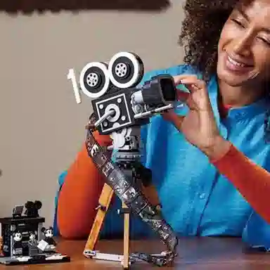 LEGO Disney Classic Movie Camera 43230