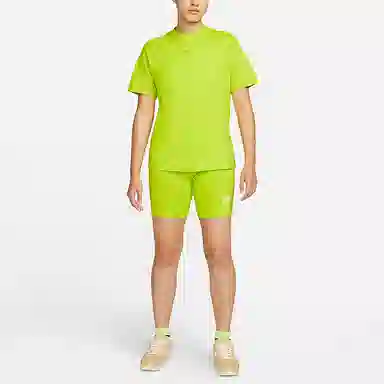 Nike Sportswear Essential Logo T