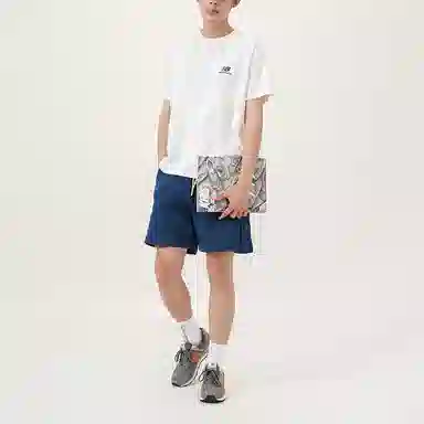 New Balance Logo T