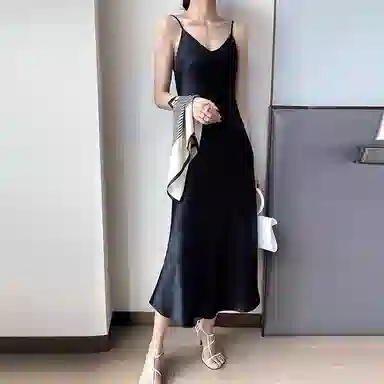 【dme】 纯色休闲收腰吊带连衣裙