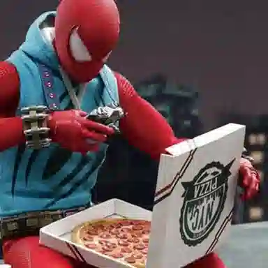 Hot Toys Spider-Man VGM34 Scarlet Suit