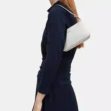 COACH Nolita 19 White