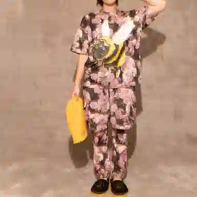 Drew House SS22 bizzy-ss-tee-roses T