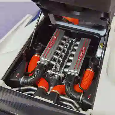 AUTOart 118 DIABLO SV-R 25cm