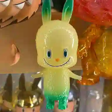 POP MART LABUBU Mini