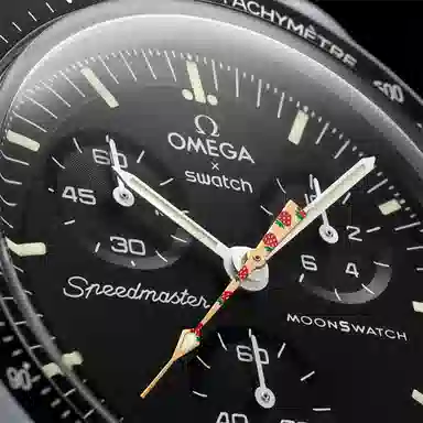 Swatch x Omega SO33M102-107