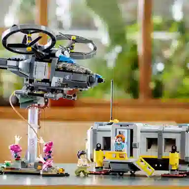 LEGO 75573 Floating Mountain Location 26 with RDA Samson Transport Plane