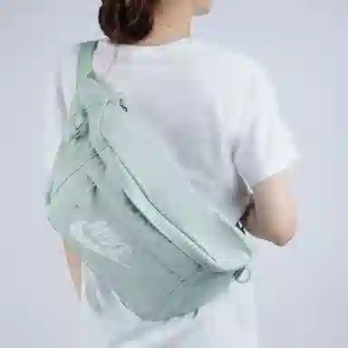 Nike Tech Hip Pack