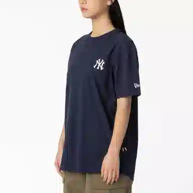 New Era MLB Yankees Logo T-Shirt Navy