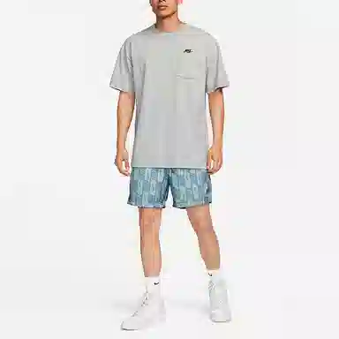 Nike Sportswear Premium Essentials