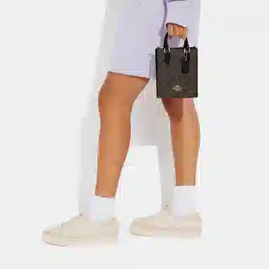 COACH North/South 17 Black