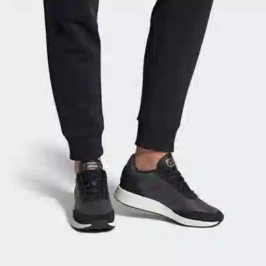 adidas neo Run 70S