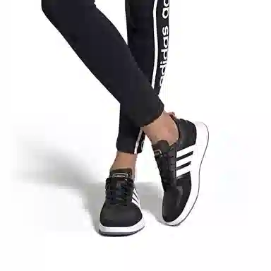 adidas Court80s