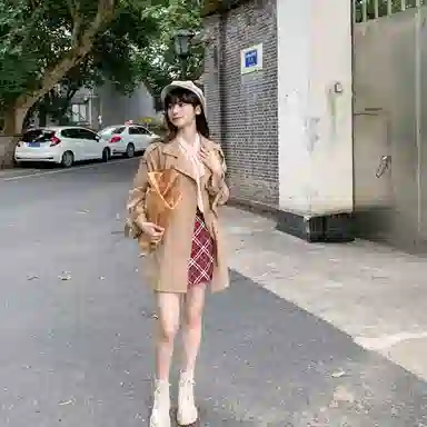 小镇姗姗 纯色翻领中长款风衣 女款 藜麦色