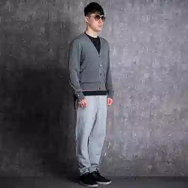 THOM BROWNE V