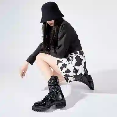 STOOSHE Pleated Series Back Zipper Martin Boots Black