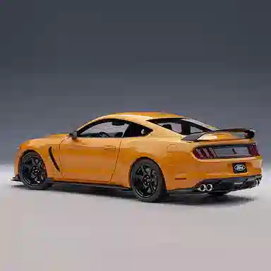 AUTOart Ford 118 SHELBY GT-350R