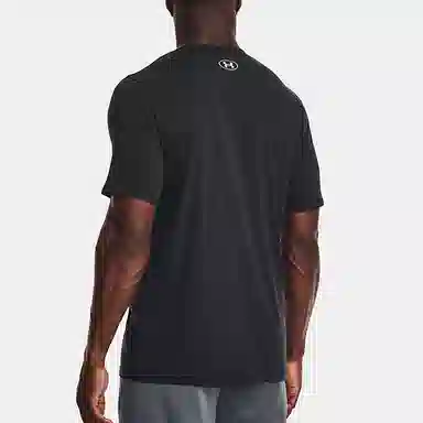 Under Armour T