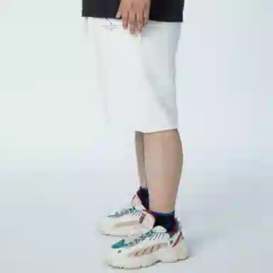 xVESSEL Straight Fit Shorts White