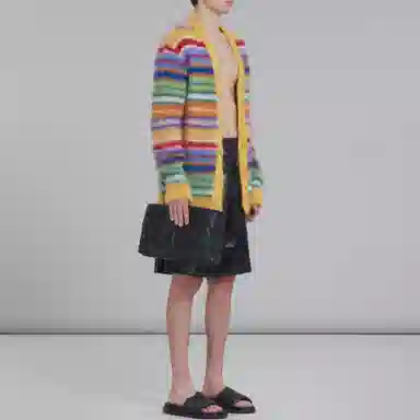 MARNI V