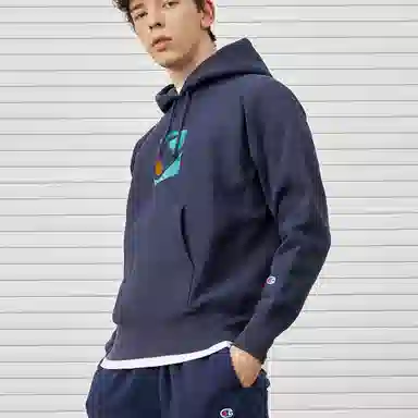 Champion Reverse Weave Logo