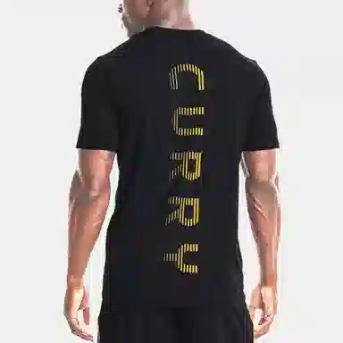 Under Armour T