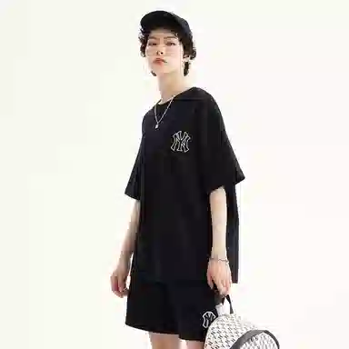 MLB Yankees Logo T-Shirt Black