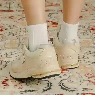 New Balance NB 2002R calm taupe