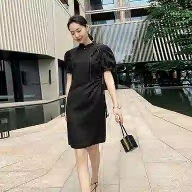 美洋 琼枝挽月裙自带书卷气~琵琶扣短袖提花短裙旗袍 女款